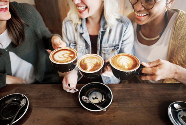 Nghiên cứu: Ngửi mùi cà phê cũng đủ giúp bộ não lên đỉnh và tỉnh táo - Ảnh 1.